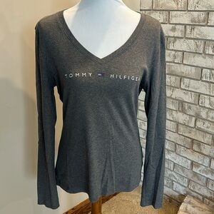 Tommy Hilfiger long sleeve tee
